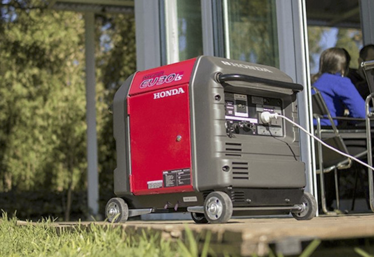 Generador insonorizado 3 kW Honda EU30i – Alquiler profesional para rodajes en Madrid